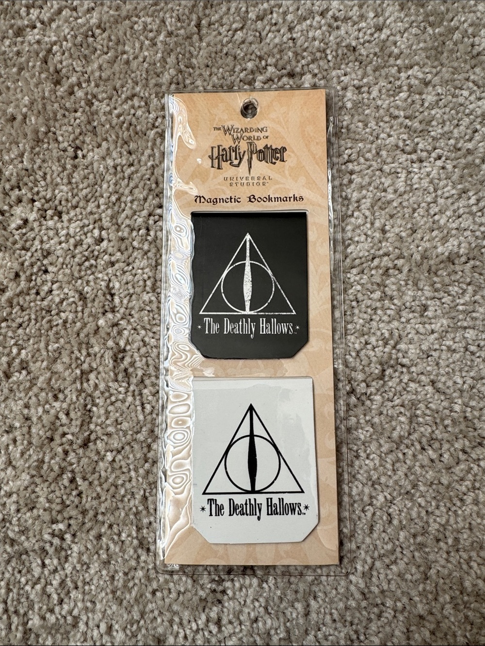 Harry Potter The Deathly Hallows Magnetic Bookmarks - Black & White Set